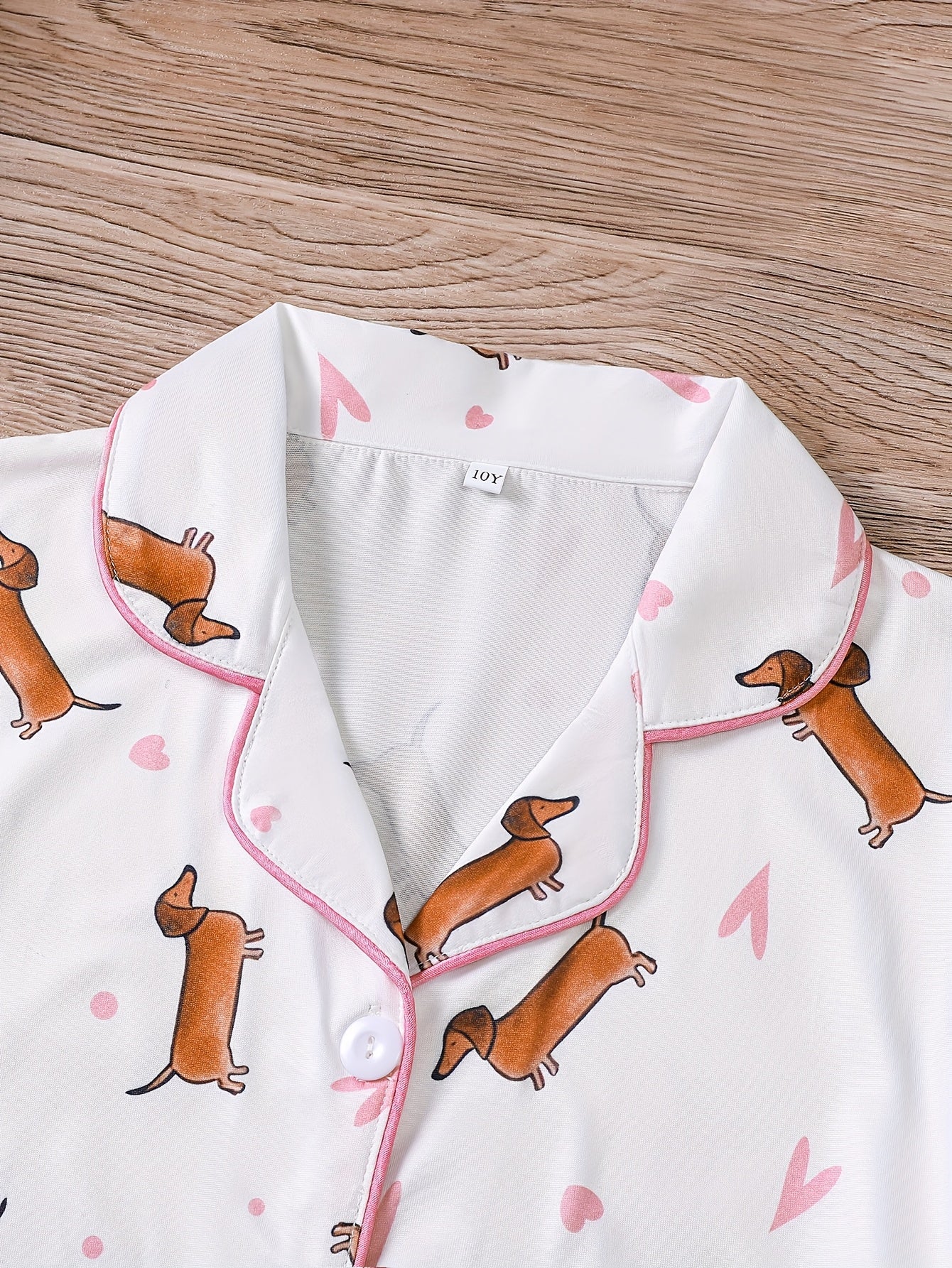 Barnpyjamas 2-delad med tecknad tax & hjärtan – kortärmad topp & shorts