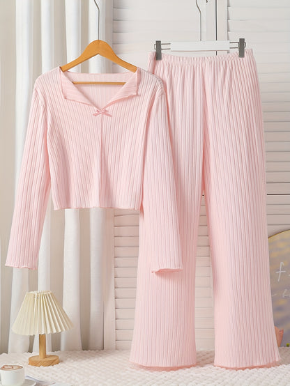 Elegant pyjamasset med V-ringning, rosettdetalj & långa ärmar