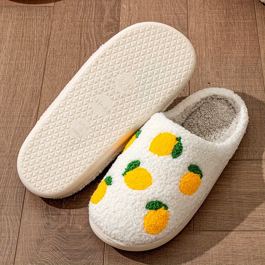 Söta tofflor med fruktmönster